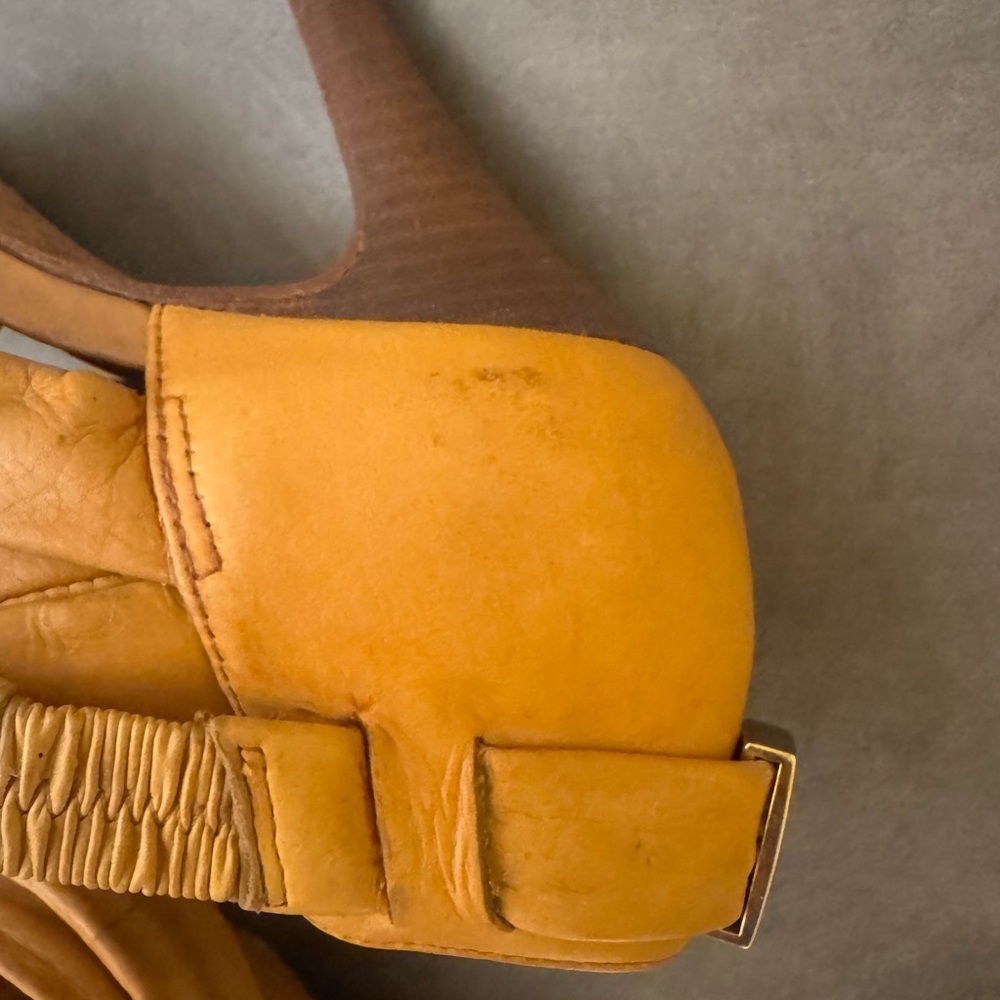 Tory Burch Lounge Wrap-Up Heel - Picture 15 of 16
